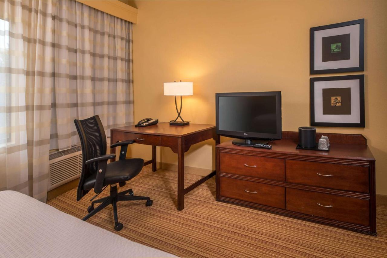 Hotel Sonesta Select Durham Research Triangle Park Esterno foto