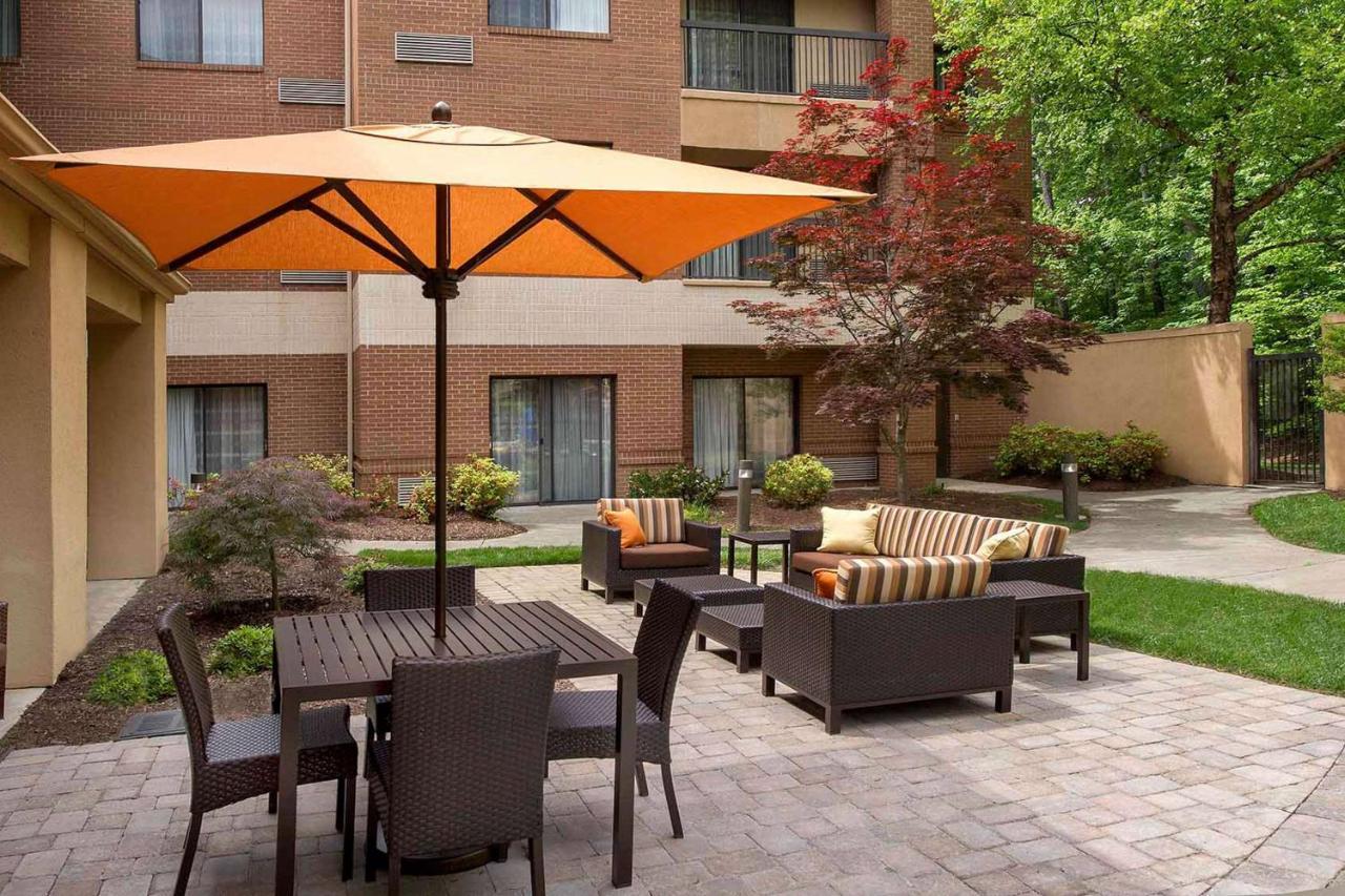 Hotel Sonesta Select Durham Research Triangle Park Esterno foto